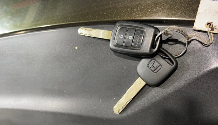 2017 Honda Jazz 1.2L I-VTEC SV, Petrol, Manual, 93,802 km, Key Close Up