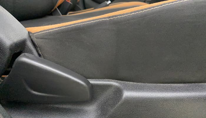 2019 Renault Kwid CLIMBER 1.0 (O), Petrol, Manual, 38,862 km, Driver Side Adjustment Panel