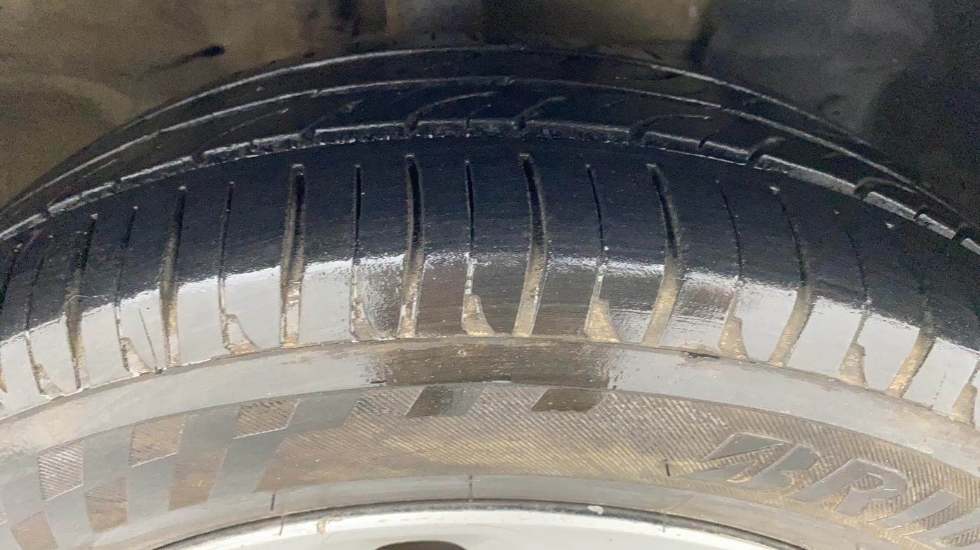 2014 Nissan Micra XV CVT, Petrol, Automatic, 52,052 km, Right Front Tyre Tread