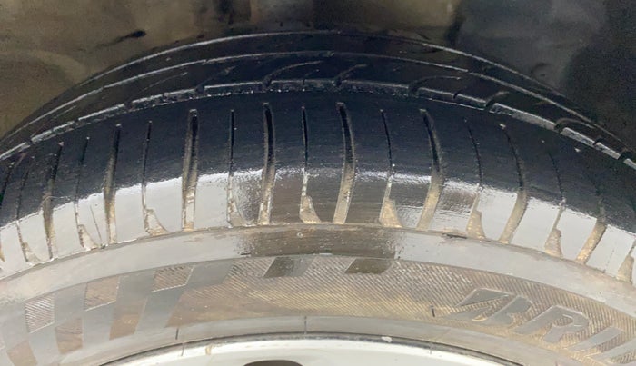 2014 Nissan Micra XV CVT, Petrol, Automatic, 52,052 km, Right Front Tyre Tread