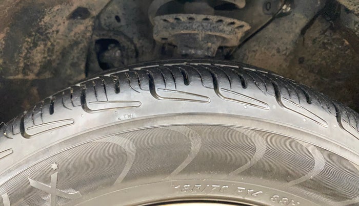 2015 Hyundai Elite i20 SPORTZ 1.2, Petrol, Manual, 77,074 km, Left Front Tyre Tread