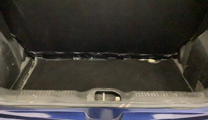 2018 Maruti Swift LXI, Petrol, Manual, 35,548 km, Boot Inside