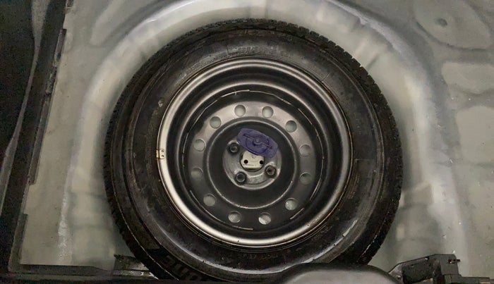 2018 Maruti Swift LXI, Petrol, Manual, 35,548 km, Spare Tyre