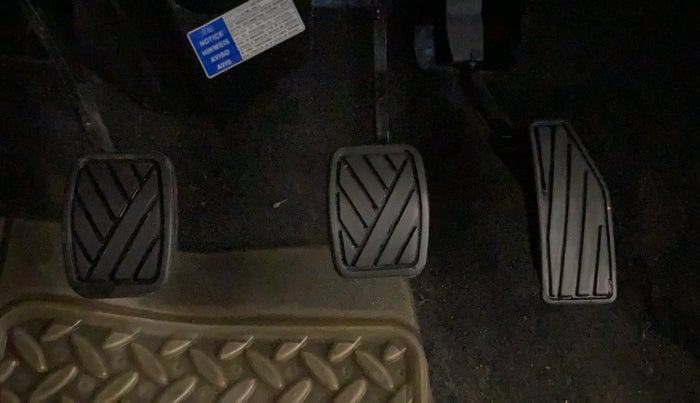 2018 Maruti Swift LXI, Petrol, Manual, 35,548 km, Pedals