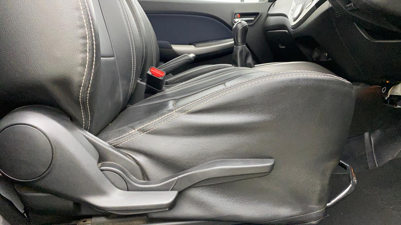 2021 Toyota Glanza G, Petrol, Manual, 23,463 km, Driver Side Adjustment Panel