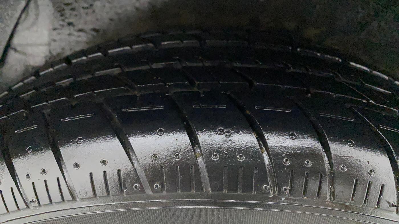 2012 Hyundai i20 MAGNA (O) 1.2, Petrol, Manual, 75,167 km, Right Rear Tyre Tread