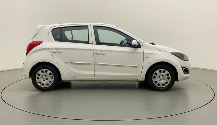 2013 Hyundai i20 MAGNA (O) 1.2, CNG, Manual, 84,781 km, Right Side View