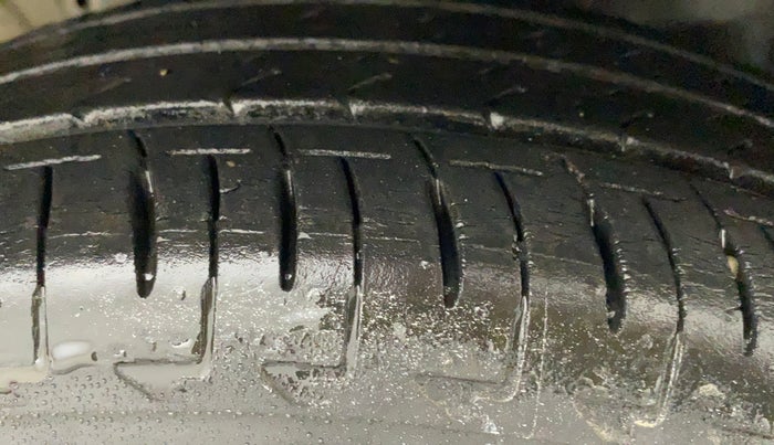 2019 Maruti IGNIS SIGMA 1.2, Petrol, Manual, 13,147 km, Right Front Tyre Tread