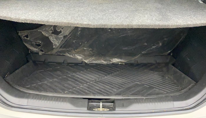 2019 Maruti IGNIS SIGMA 1.2, Petrol, Manual, 13,147 km, Boot Inside