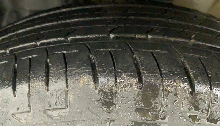 2019 Maruti IGNIS SIGMA 1.2, Petrol, Manual, 13,147 km, Left Front Tyre Tread