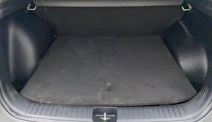 2022 Hyundai Creta S 1.5 DIESEL, Diesel, Manual, 4,164 km, Boot Inside