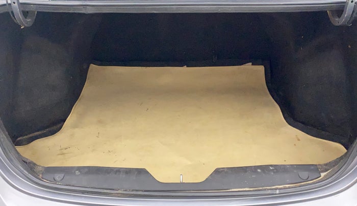 2015 Maruti Ciaz ZDI+, Diesel, Manual, 1,02,940 km, Boot Inside