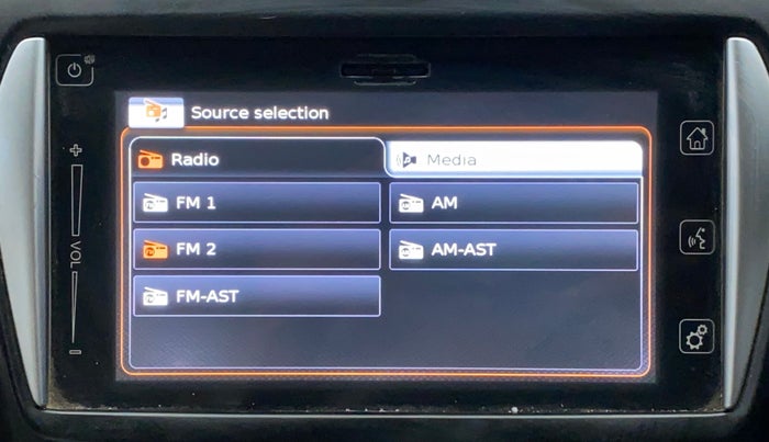 2015 Maruti Ciaz ZDI+, Diesel, Manual, 1,02,940 km, Infotainment System