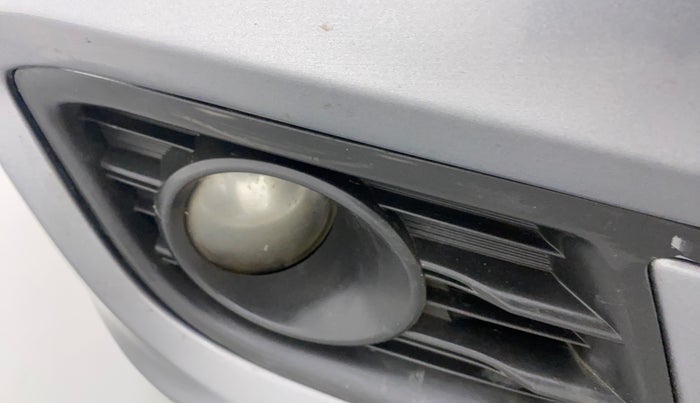 2015 Maruti Ciaz ZDI+, Diesel, Manual, 1,02,940 km, Right fog light - Not working