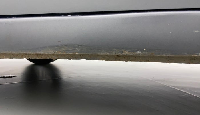 2015 Maruti Ciaz ZDI+, Diesel, Manual, 1,02,940 km, Left running board - Slightly dented