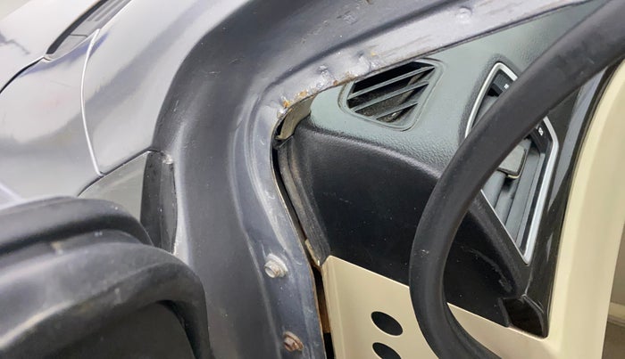 2015 Maruti Ciaz ZDI+, Diesel, Manual, 1,02,940 km, Left A pillar - Pillar damaged/repaired