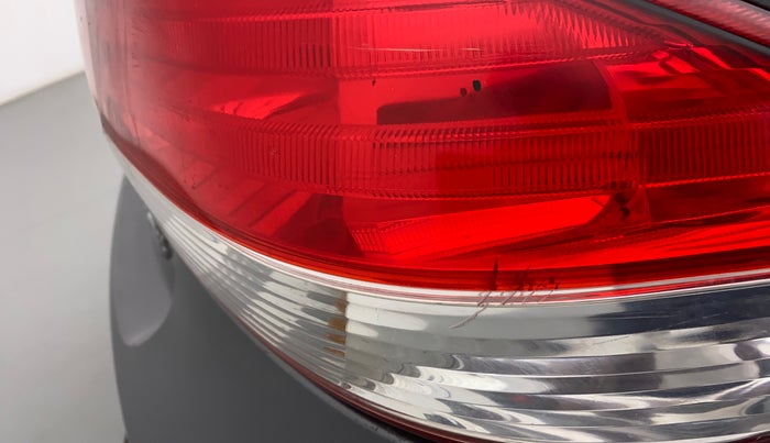 2015 Maruti Ciaz ZDI+, Diesel, Manual, 1,02,940 km, Right tail light - Minor damage