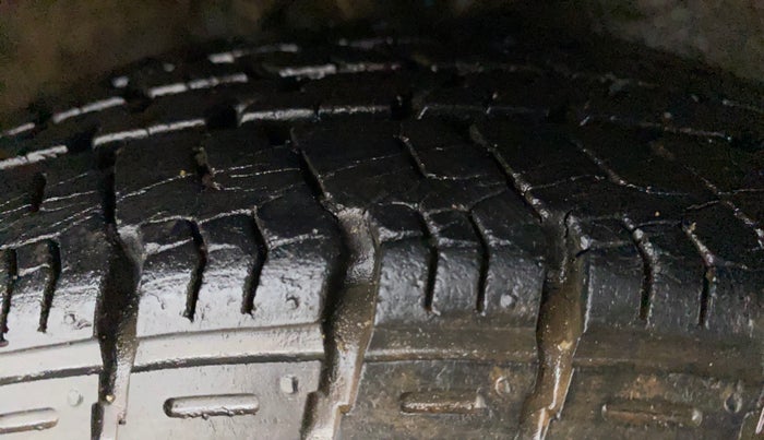 2015 Maruti Alto K10 VXI AMT, Petrol, Automatic, 24,184 km, Right Front Tyre Tread