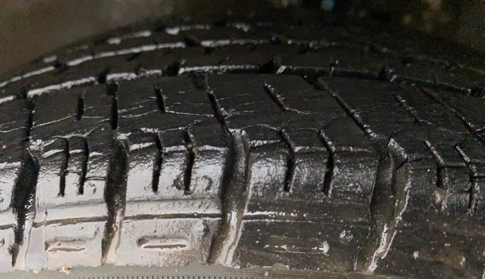 2015 Maruti Alto K10 VXI AMT, Petrol, Automatic, 24,184 km, Left Front Tyre Tread