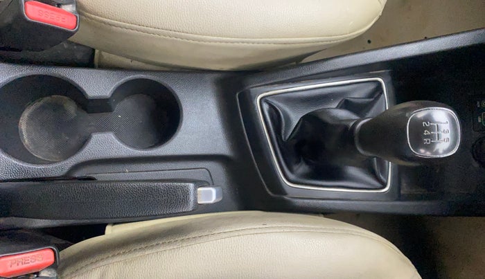 2017 Hyundai Elite i20 SPORTZ 1.2, Petrol, Manual, 54,263 km, Gear Lever