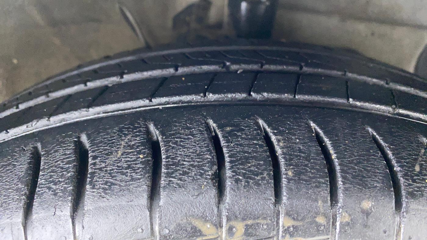 2019 Hyundai NEW SANTRO SPORTZ 1.1, Petrol, Manual, Right Front Tyre Tread