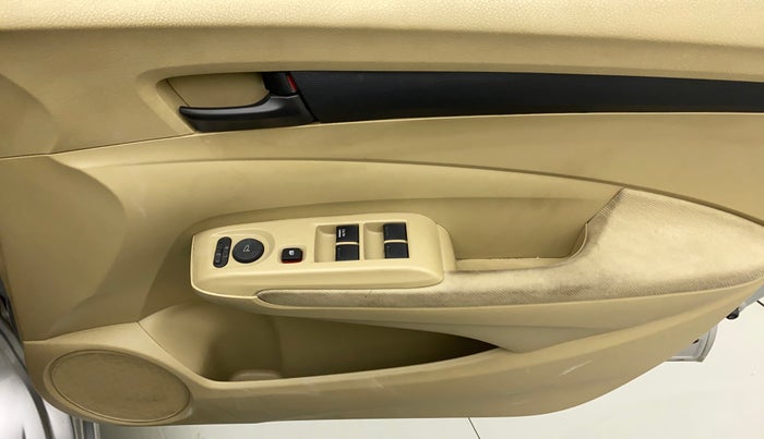 2013 Honda City 1.5L I-VTEC E MT, Petrol, Manual, 54,833 km, Driver Side Door Panels Control