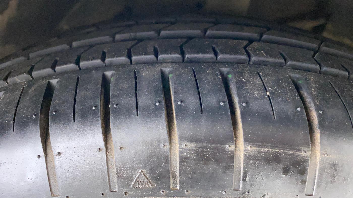 2016 Tata Zest XT PETROL, Petrol, Manual, 72,995 km, Right Front Tyre Tread