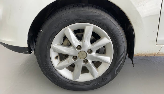 2016 Tata Zest XT PETROL, Petrol, Manual, 72,995 km, Left Front Wheel