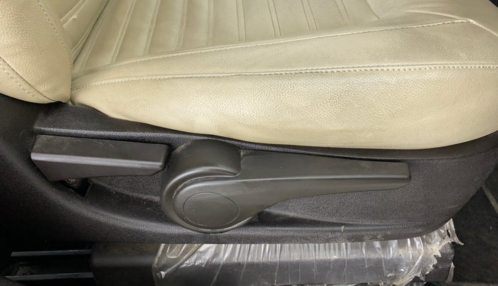 2016 Tata Zest XT PETROL, Petrol, Manual, 72,995 km, Driver Side Adjustment Panel