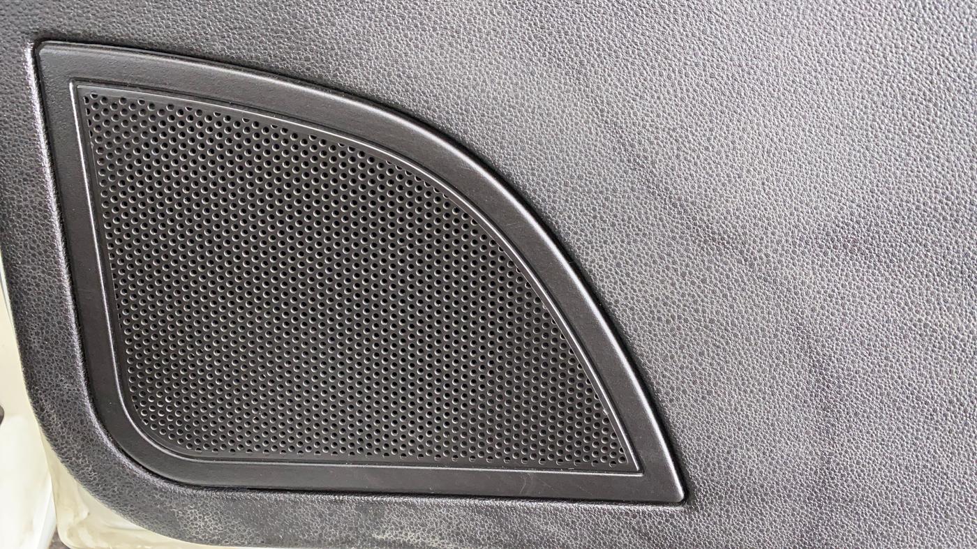 2016 Tata Zest XT PETROL, Petrol, Manual, 72,995 km, Speaker