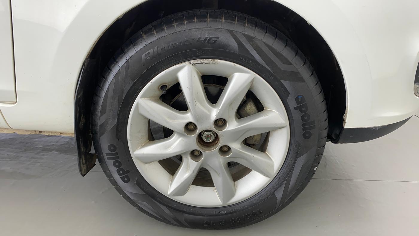 2016 Tata Zest XT PETROL, Petrol, Manual, 72,995 km, Right Front Wheel