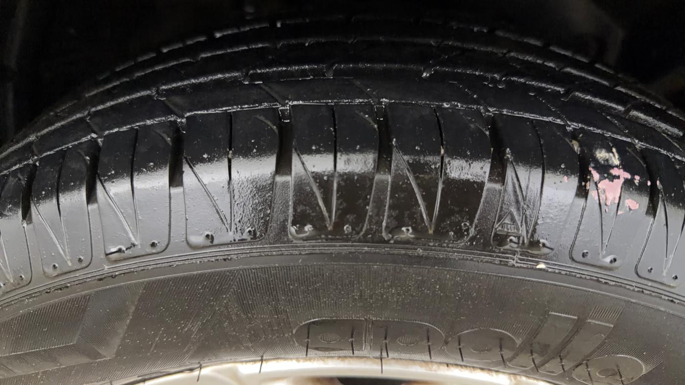 2017 Ford Ecosport TITANIUM 1.5L PETROL AT, Petrol, Automatic, 54,261 km, Right Front Tyre Tread