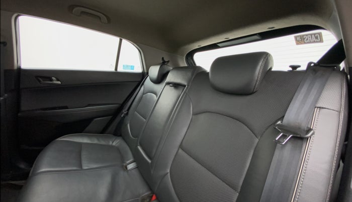 2017 Hyundai Creta SX (O) 1.6 DIESEL, Diesel, Manual, 97,161 km, Right Side Rear Door Cabin