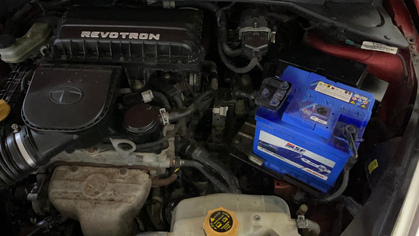 2017 Tata Tiago XZA PETROL, Petrol, Automatic, 85,002 km, Engine View - Left