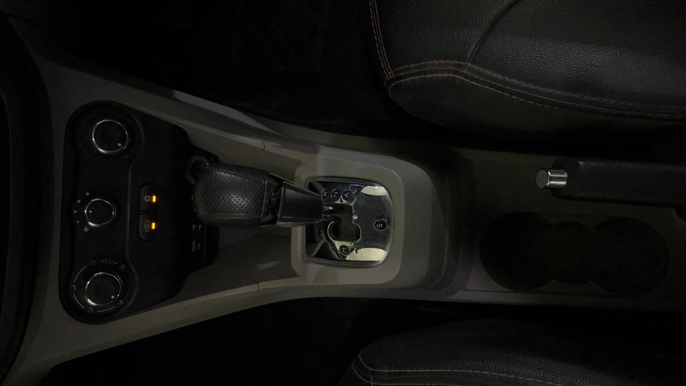 2017 Tata Tiago XZA PETROL, Petrol, Automatic, 85,002 km, Gear Lever