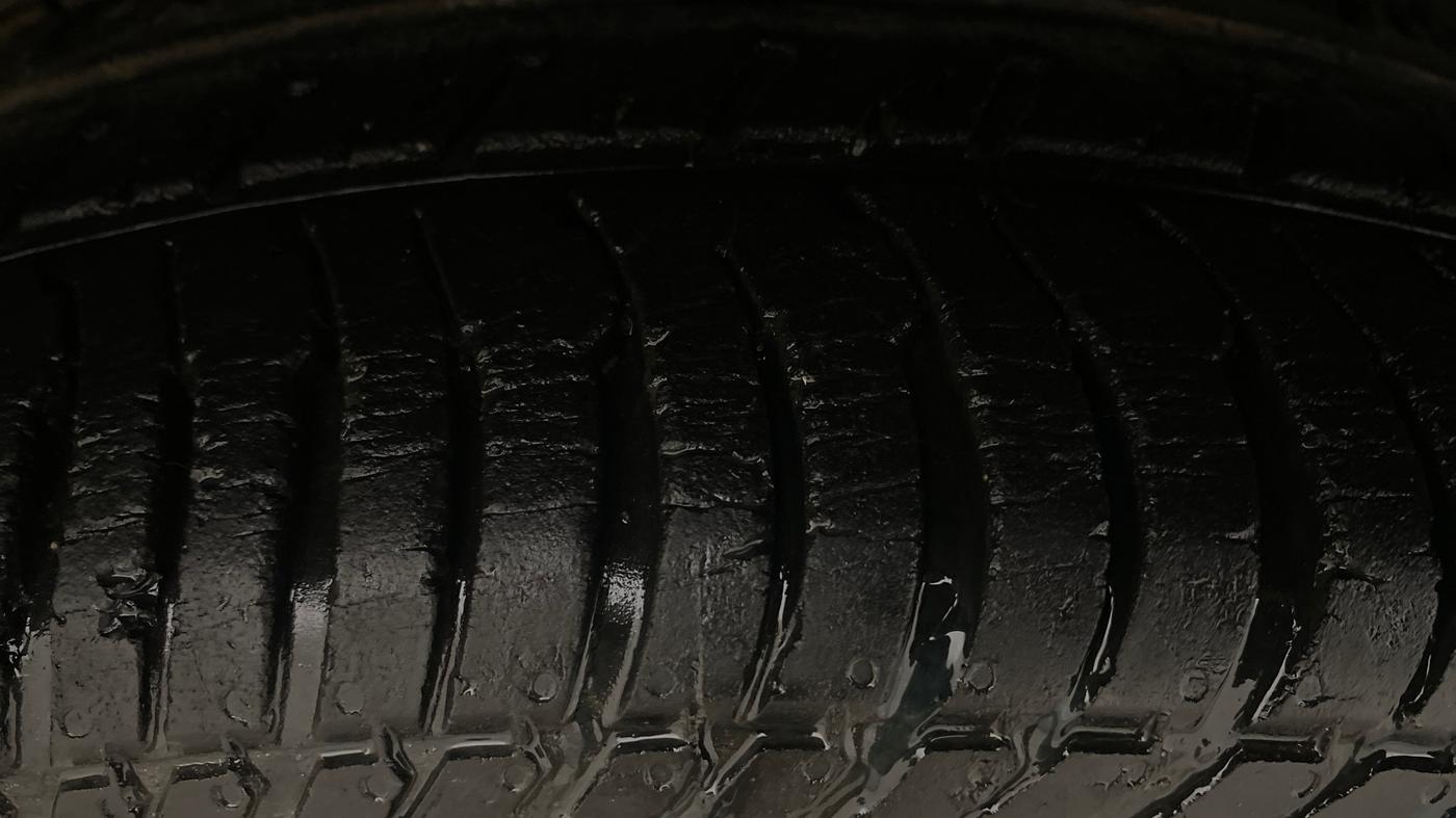 2016 Ford Ecosport TITANIUM 1.5L PETROL AT, Petrol, Automatic, 41,412 km, Left Front Tyre Tread