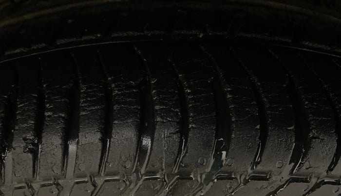 2016 Ford Ecosport TITANIUM 1.5L PETROL AT, Petrol, Automatic, 41,412 km, Left Front Tyre Tread