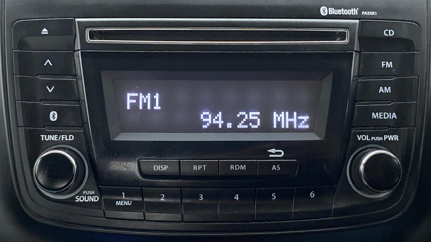 2019 Maruti Swift VXI AMT, Petrol, Automatic, 54,842 km, Infotainment System