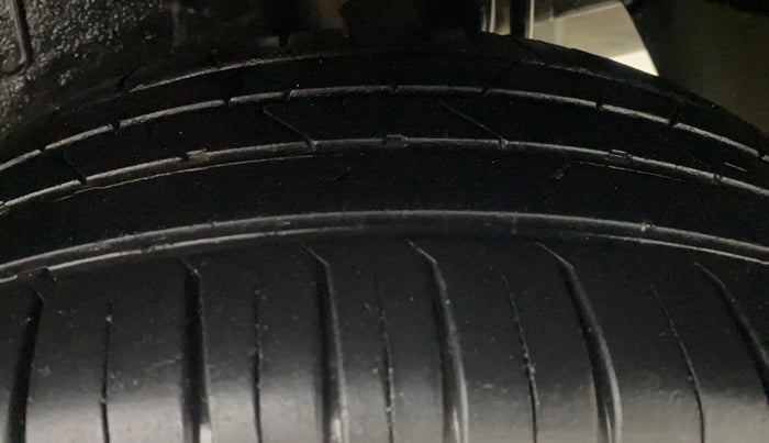 2019 Tata NEXON XMA PETROL, Petrol, Automatic, 73,330 km, Left Rear Tyre Tread