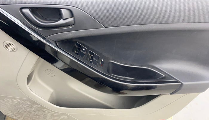 2019 Tata NEXON XMA PETROL, Petrol, Automatic, 73,330 km, Driver Side Door Panels Control