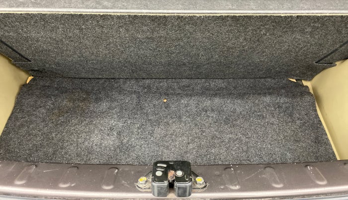 2013 Honda Brio 1.2 V MT I VTEC, Petrol, Manual, 57,650 km, Boot Inside