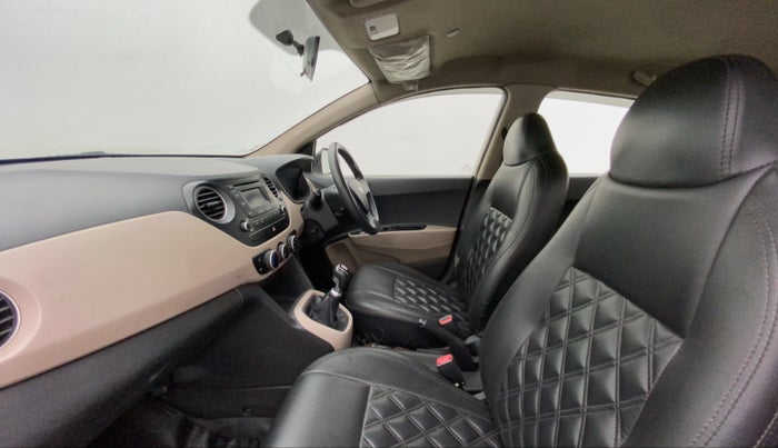 2016 Hyundai Grand i10 SPORTZ 1.1 CRDI, Diesel, Manual, 79,608 km, Right Side Front Door Cabin