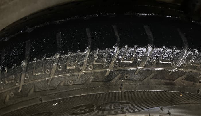 2018 Maruti Wagon R 1.0 LXI, Petrol, Manual, 58,764 km, Left Rear Tyre Tread
