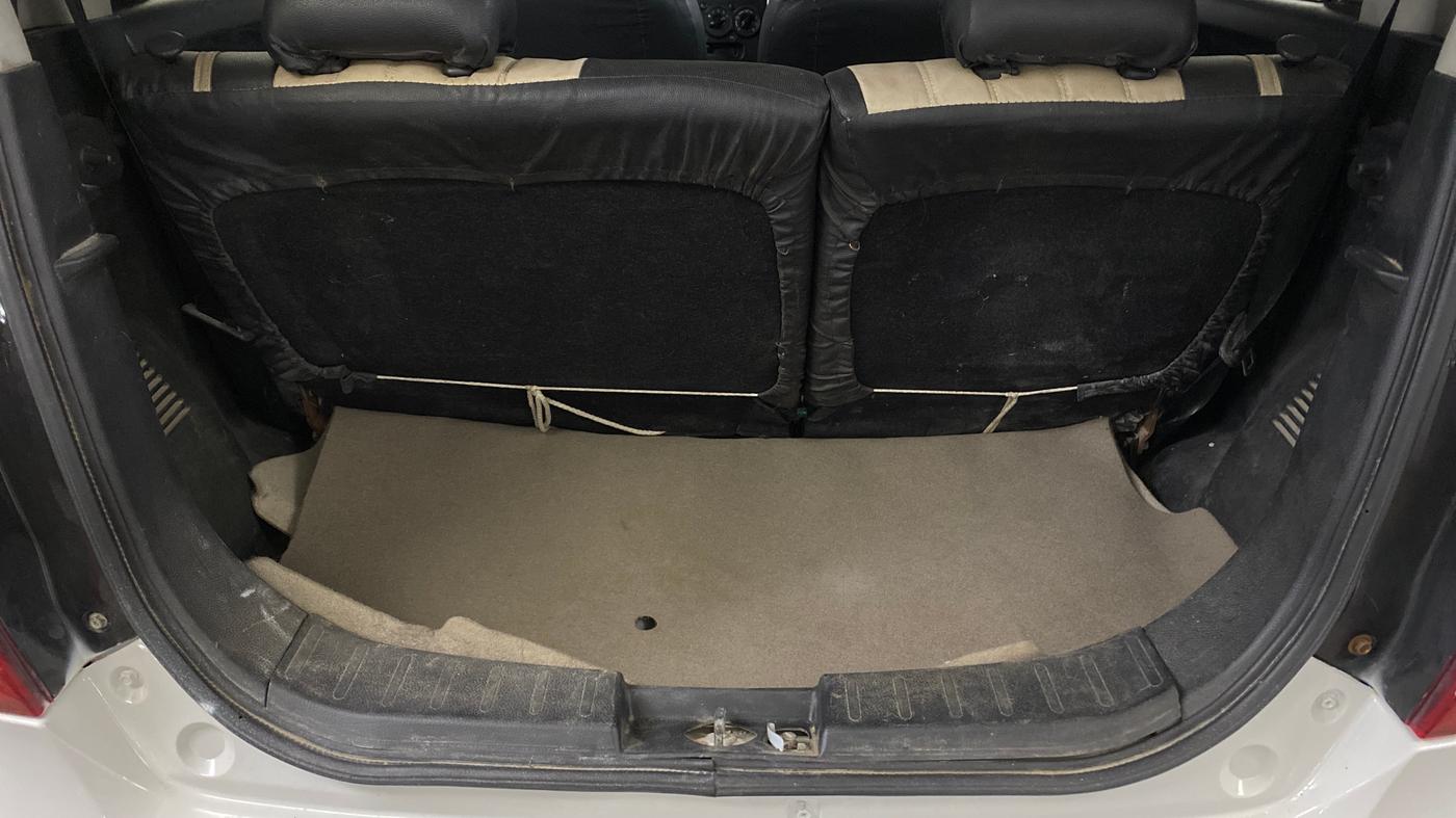 2018 Maruti Wagon R 1.0 LXI, Petrol, Manual, 58,764 km, Boot Inside