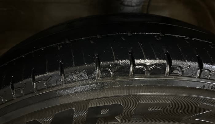 2018 Maruti Wagon R 1.0 LXI, Petrol, Manual, 58,764 km, Left Front Tyre Tread