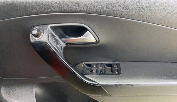 2015 Volkswagen Polo GT TSI AT, Petrol, Automatic, 1,08,230 km, Driver Side Door Panels Control