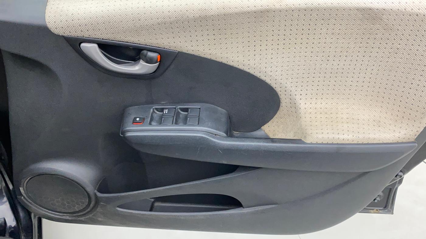2010 Honda Jazz 1.2L I-VTEC BASE, Petrol, Manual, 85,697 km, Driver Side Door Panels Control
