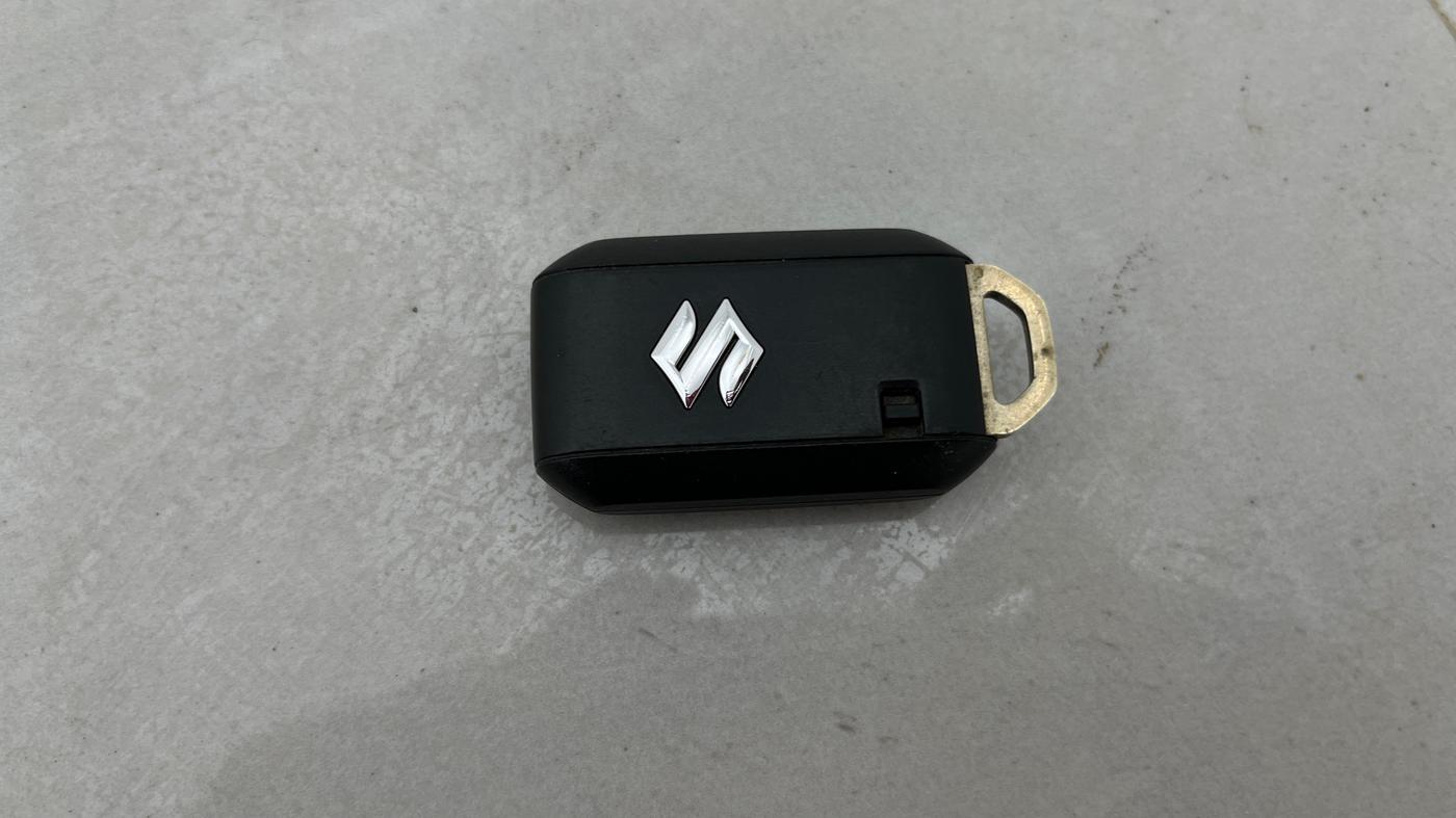 2018 Maruti Dzire ZXI, Petrol, Manual, 39,870 km, Key Close Up