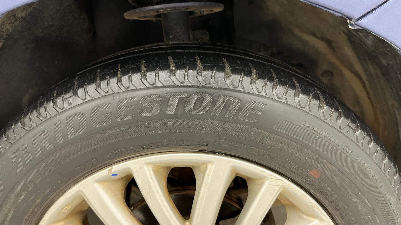 2018 Maruti Dzire ZXI, Petrol, Manual, 39,870 km, Right Front Tyre Tread