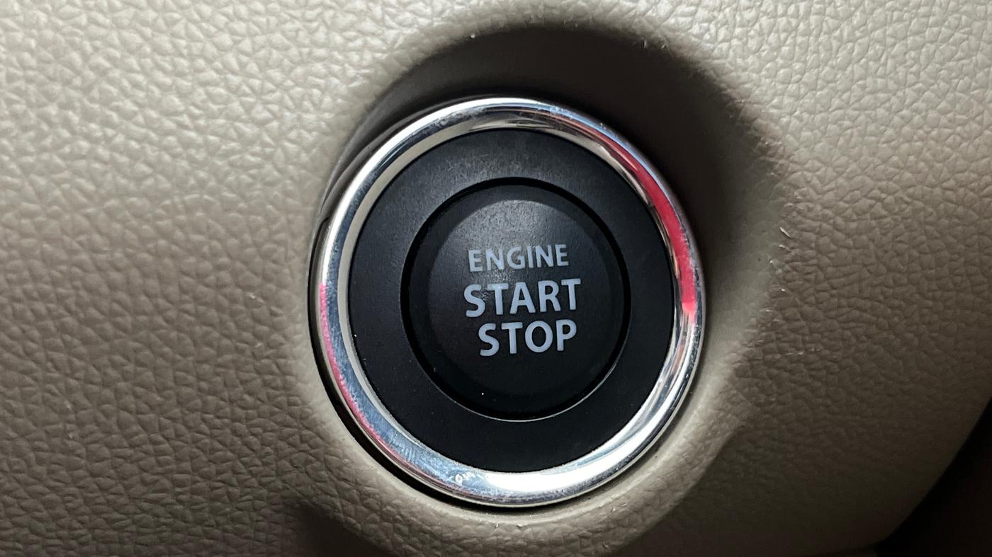 2018 Maruti Dzire ZXI, Petrol, Manual, 39,870 km, Keyless Start/ Stop Button